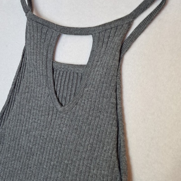 Full Tilt Tank Top Women's S Sleeveless Ribbed Key Hole‎ Shirt Gray Racerback - Picture 7 of 7